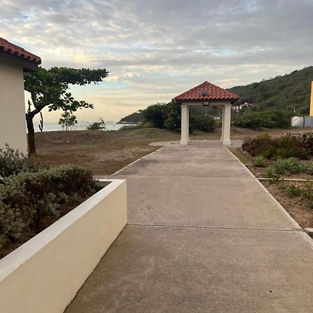 Beachfront Apartment Portmore Luaran gambar